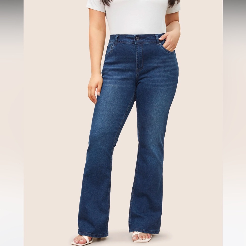 Bloomchic Bootcut Mid Rise Medium Wash Sculpt Waist Jeans Size 14/1X